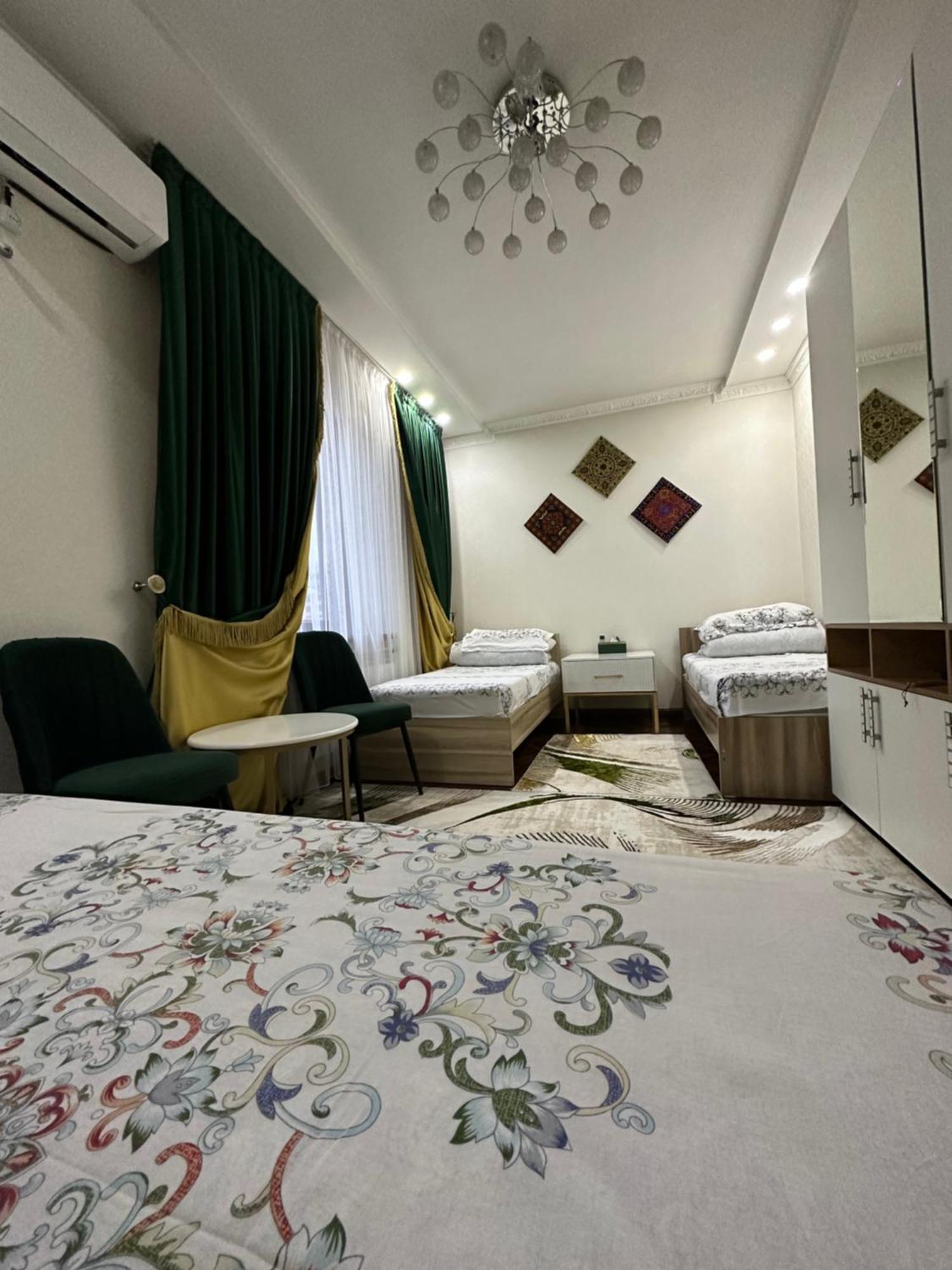 Sultan Saray Osh Exterior foto