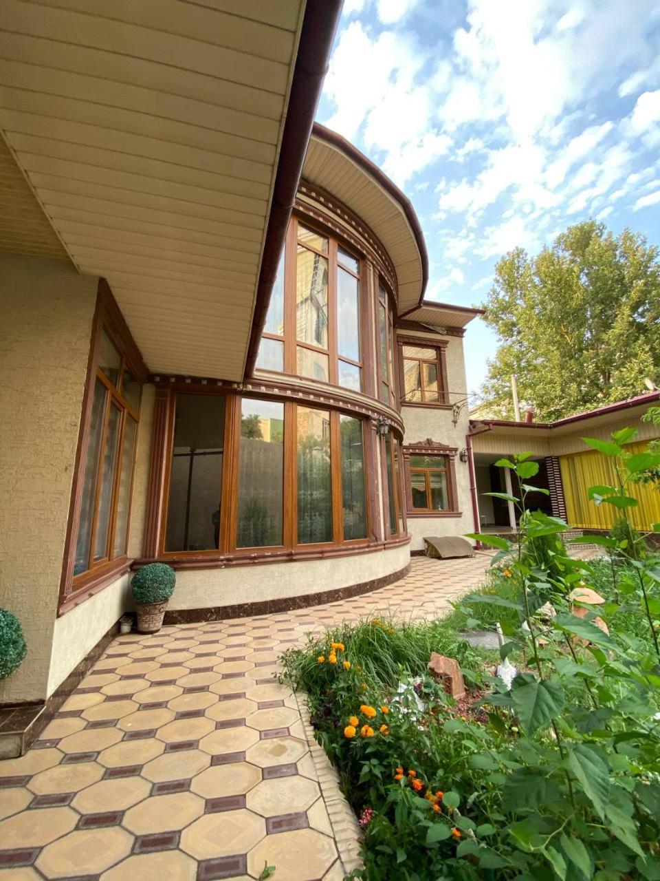 Sultan Saray Osh Exterior foto