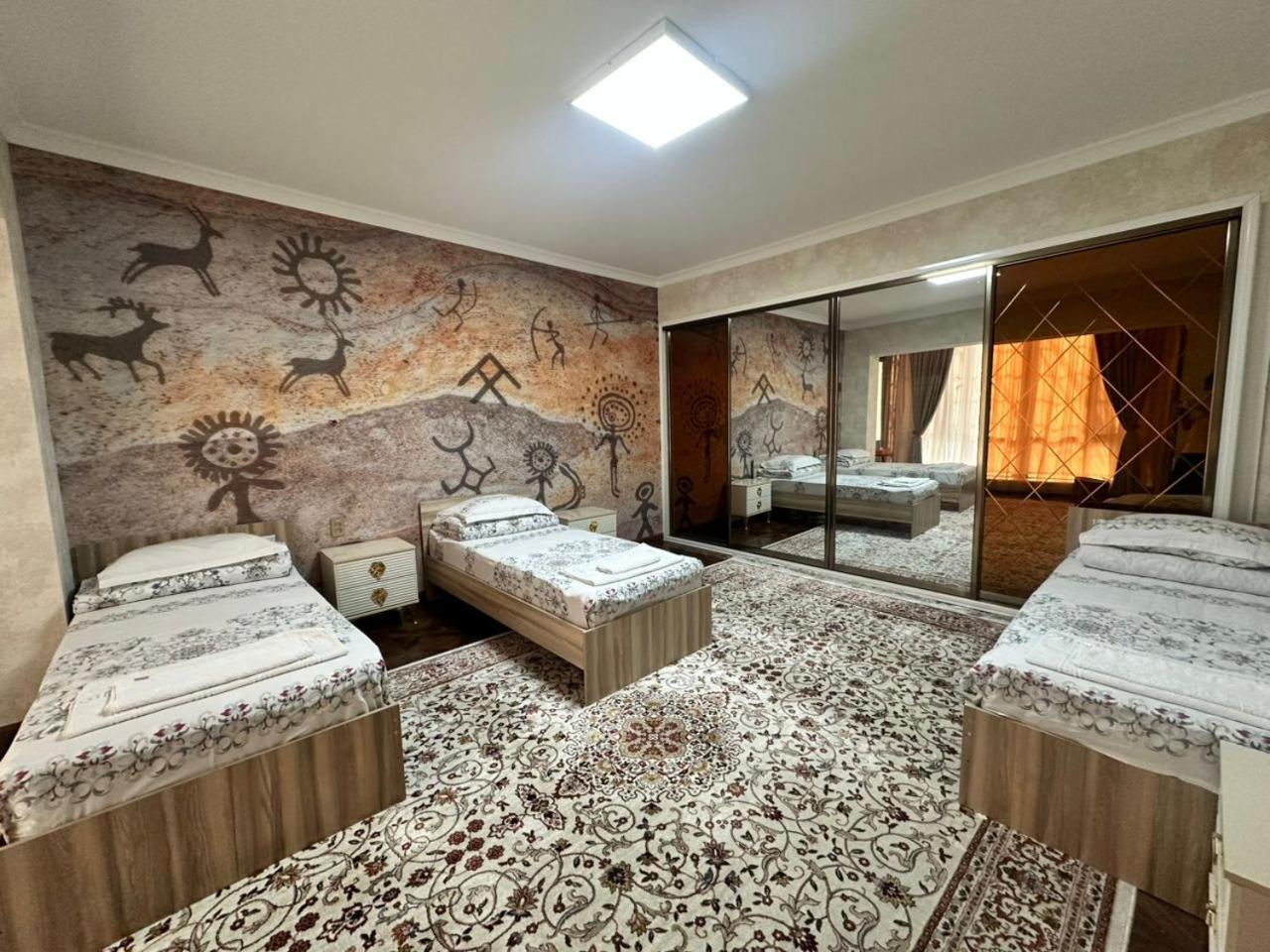 Sultan Saray Osh Exterior foto